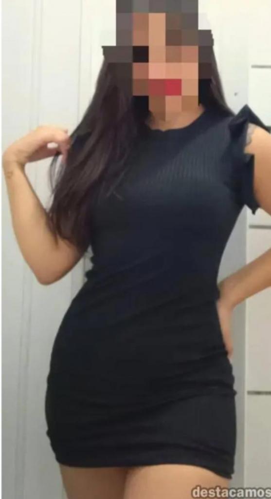 677120896: Chica busca chico en La Coruña