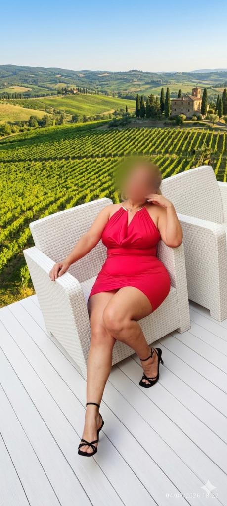 604258955: Chica busca chico en Navarra
