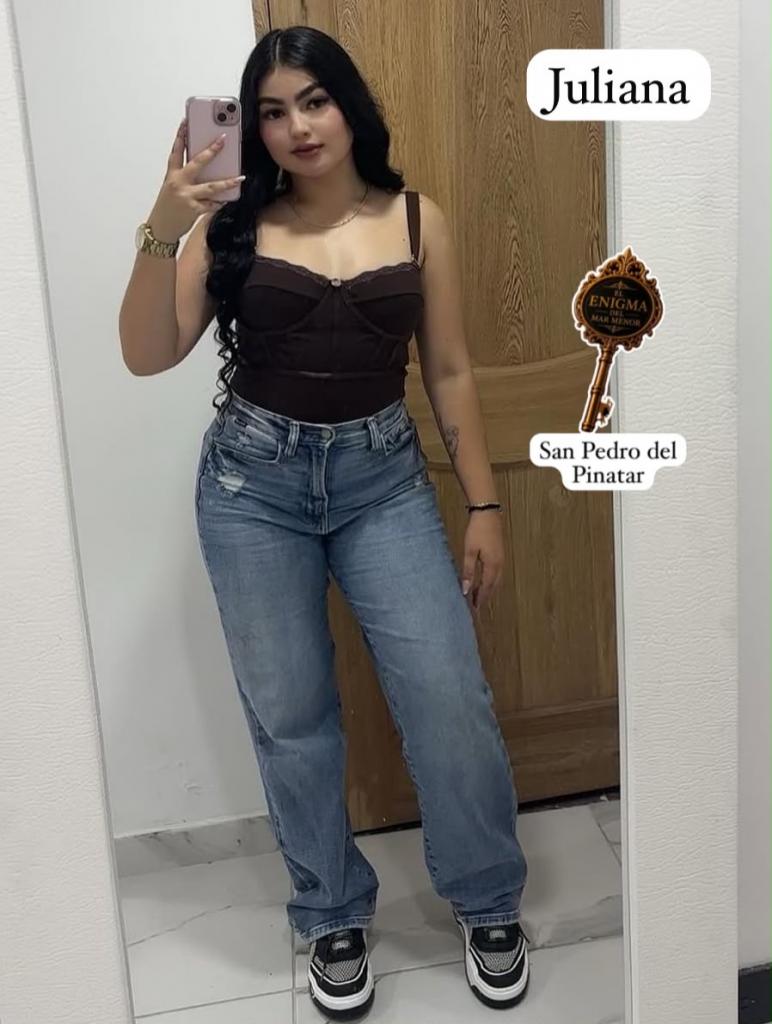 Chica busca chico en Murcia: 