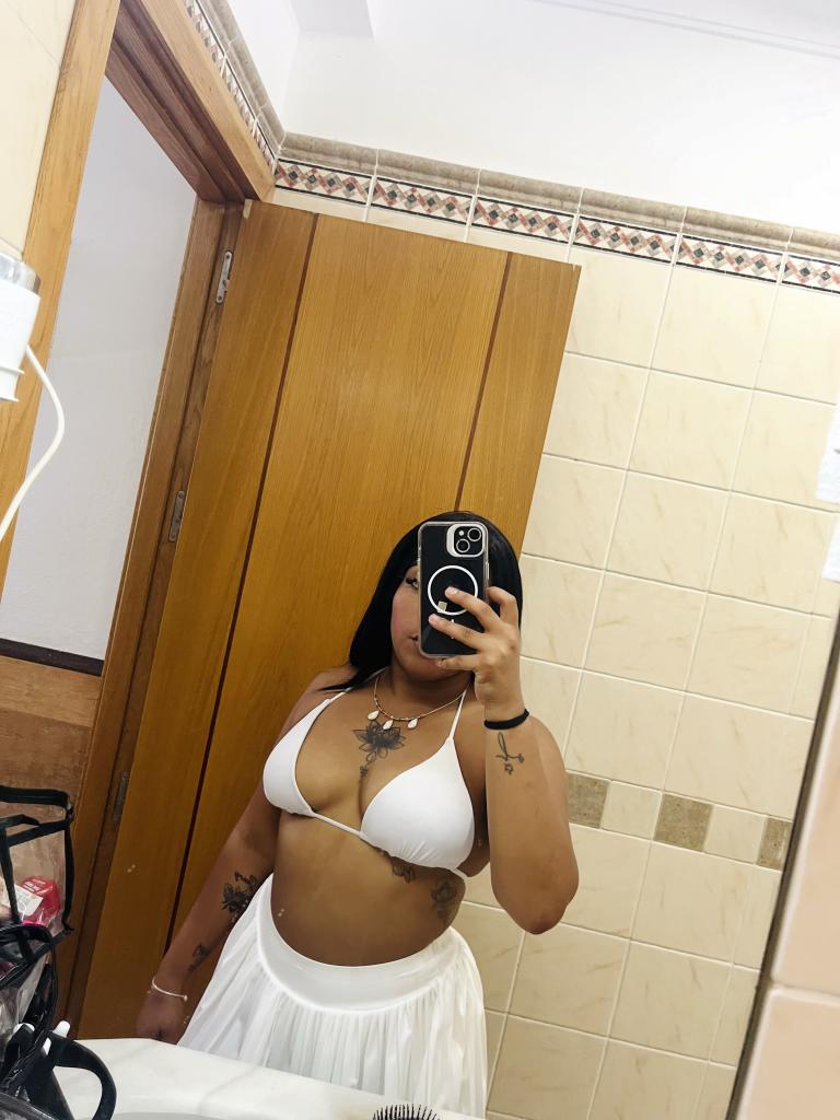Chica busca chico en Huelva: 