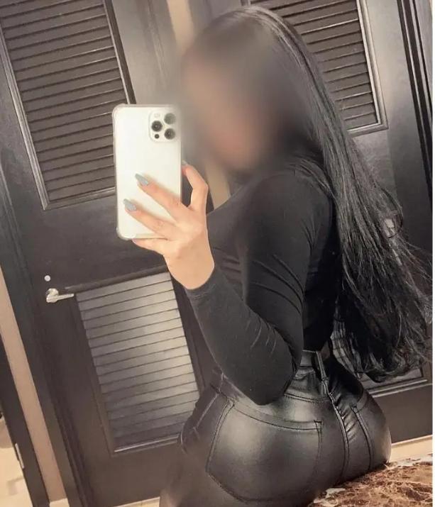 Chica busca chico en Cádiz: 