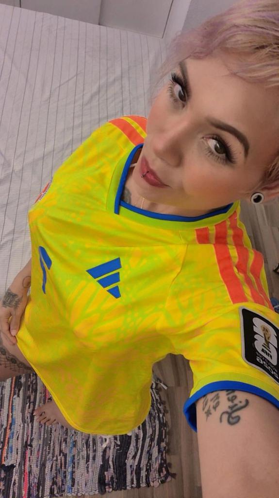 647588710: Chica busca chico en Murcia