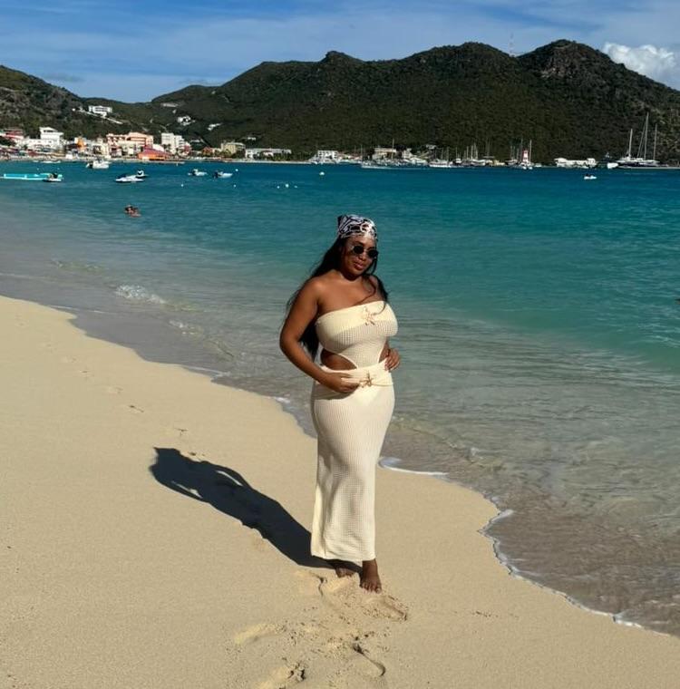 610849771: Chica busca chico en Granada