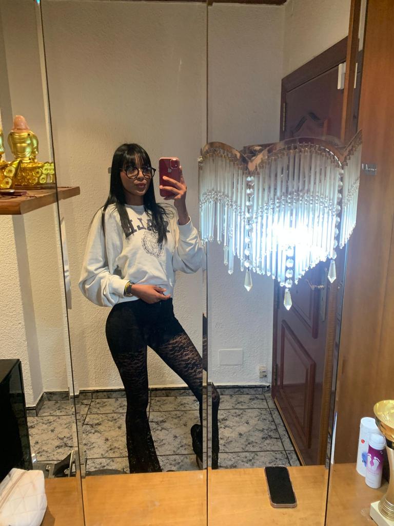 624551411: Chica busca chico en Granada
