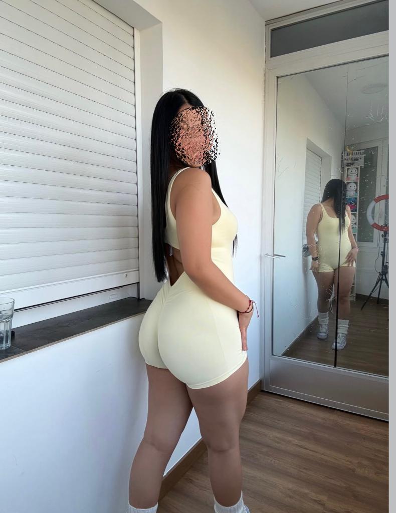672340411: Chica busca chico en Tarragona