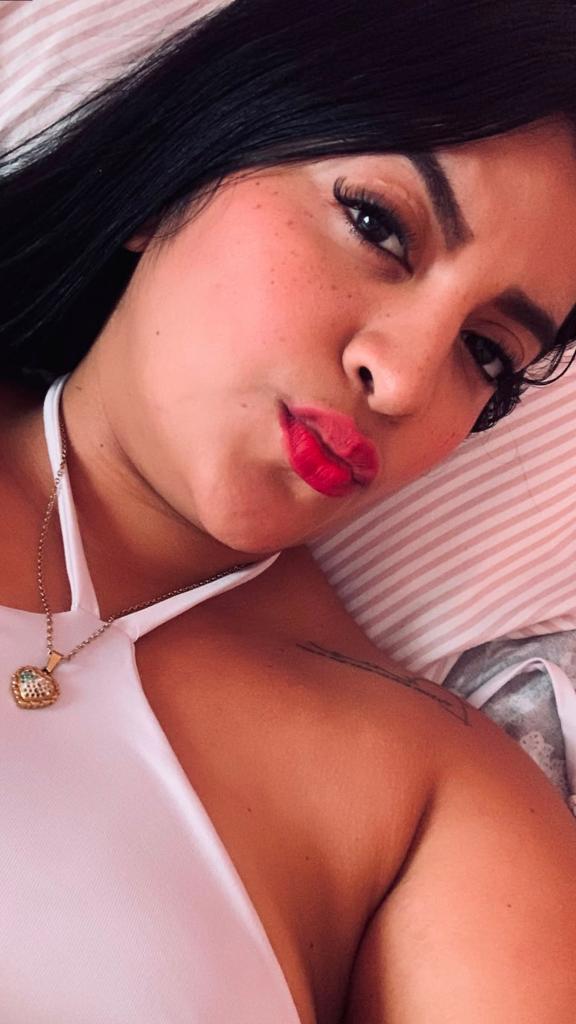 607021704: Chica busca chico en Tarragona