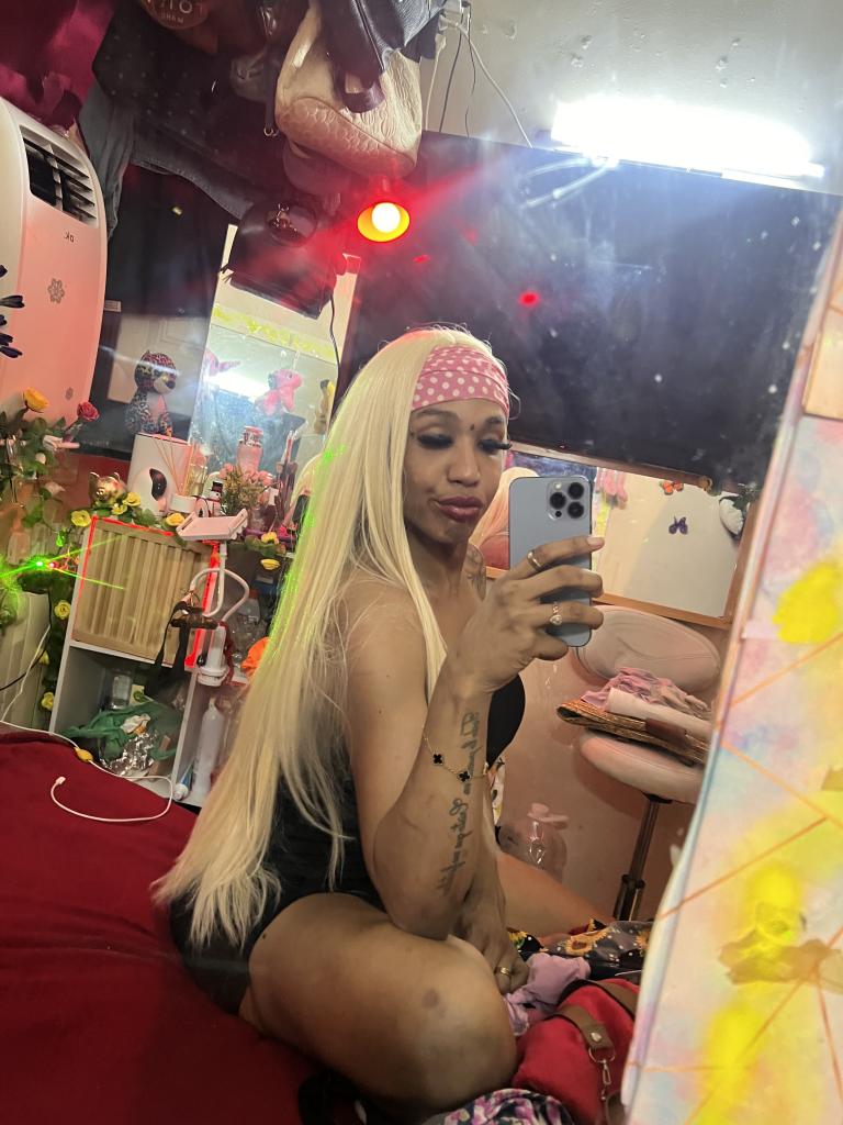 665827539: Transexual en Barcelona