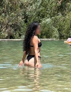 627248954: Chica busca chico en Sevilla