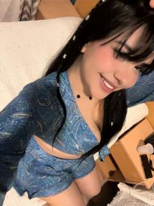 614659466: Chica busca chico en Cádiz