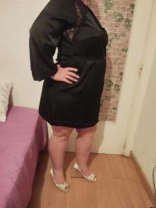 697910438: Chica busca chico en Madrid