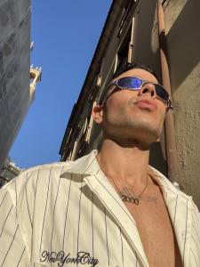 602384835: Chico busca chica en Valencia