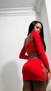 685713185: Chica busca chico en Gerona
