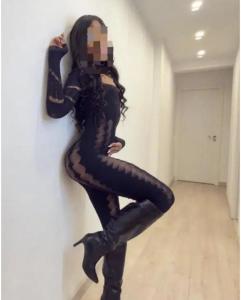 661316966: Chica busca chico en Pontevedra