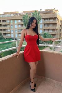 604102319: Chica busca chico en Ibiza