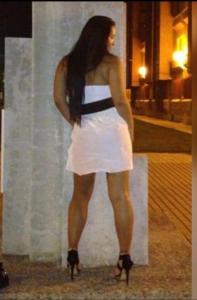 641725249: Chica busca chico en Barcelona