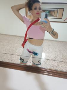 644649945: Chica busca chico en Alicante