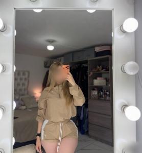613713049: Chica busca chico en Córdoba