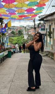 610849771: Chica busca chico en Granada