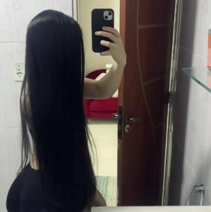 613369448: Chica busca chico en Barcelona