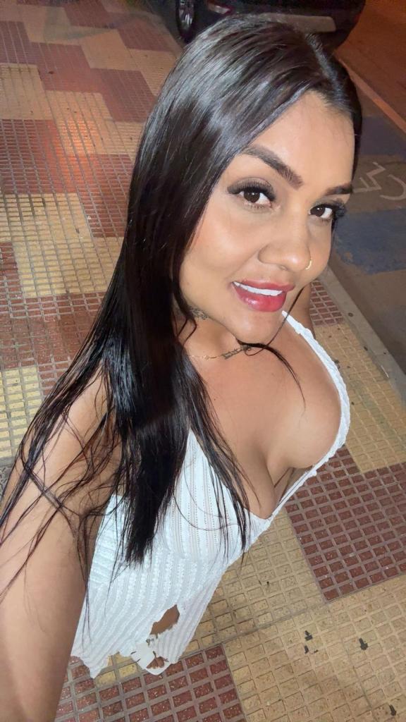 Chica busca chico en Valencia: Chica busca chico