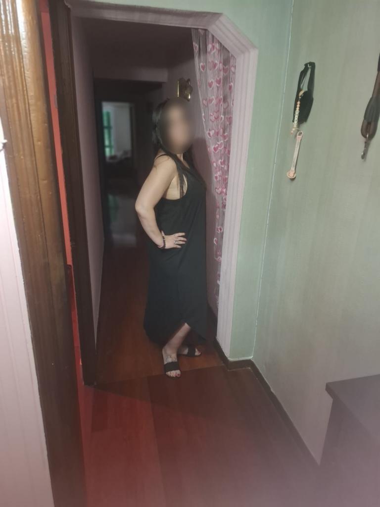 631767957: Chica busca chico en Guipúzcoa