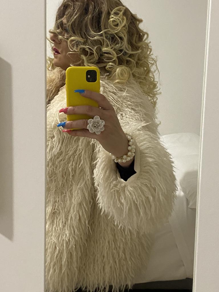 613383981: Travesti en Valladolid