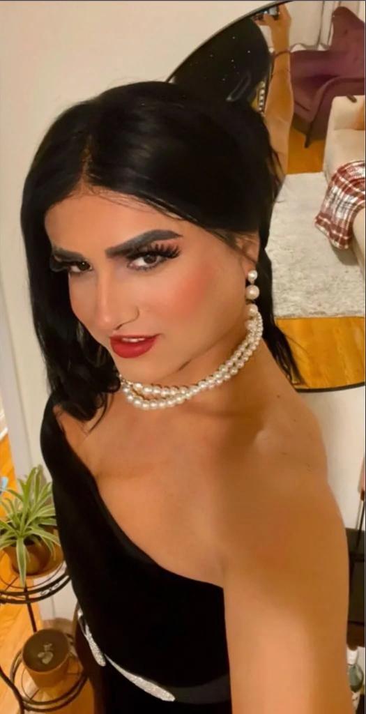 745090359: Travesti en Sevilla