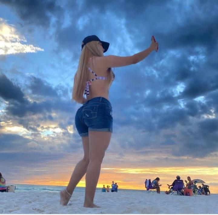 Chica busca chico en Tenerife: 