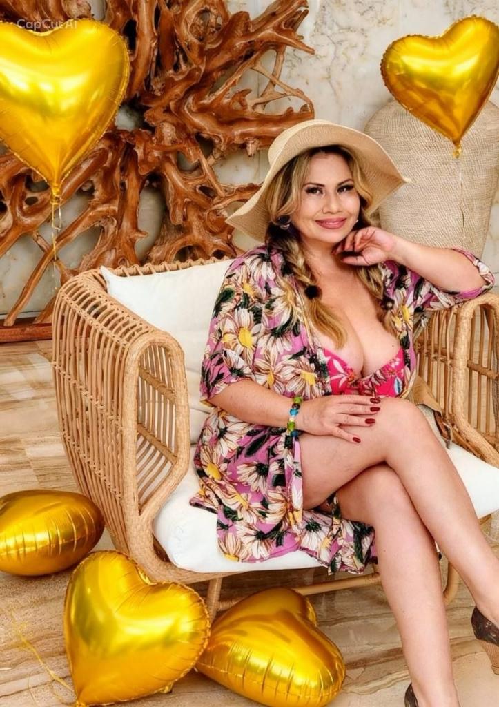 638848870: Chica busca chico en Madrid