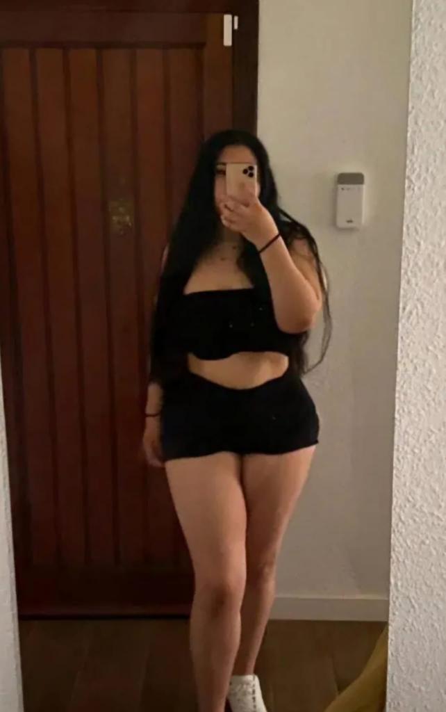 Chica busca chico en Tenerife: 