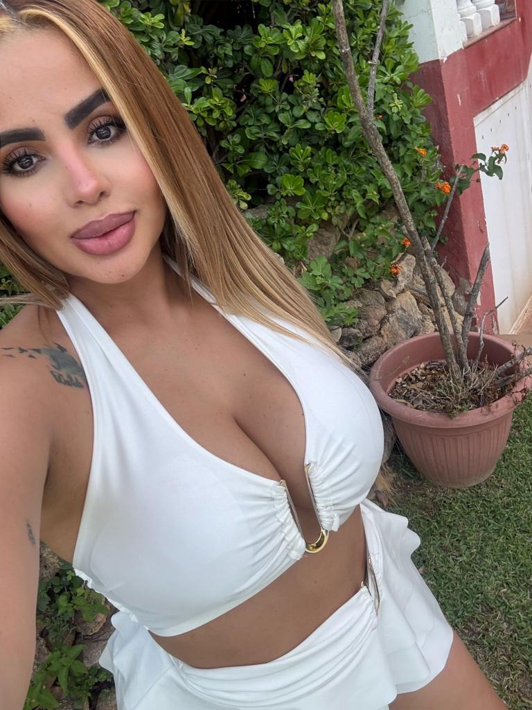 Chica busca chico en Sevilla: 