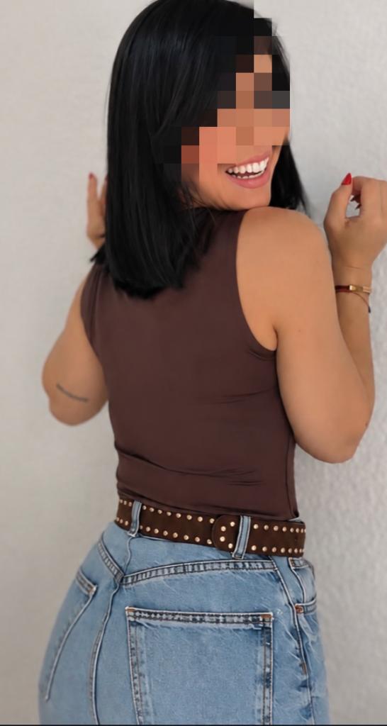643756061: Chica busca chico en Málaga