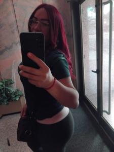 641017705: Travesti en León