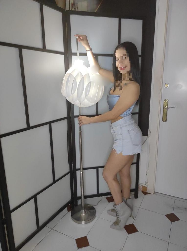 Chica busca chico en Sevilla: 