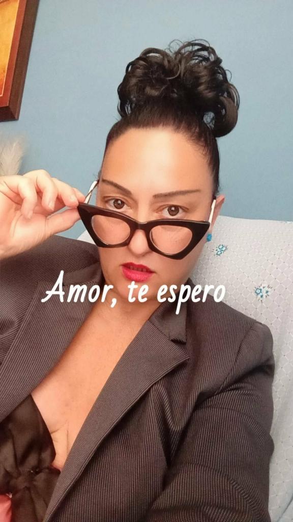 632565484: Chica busca chico en Tarragona