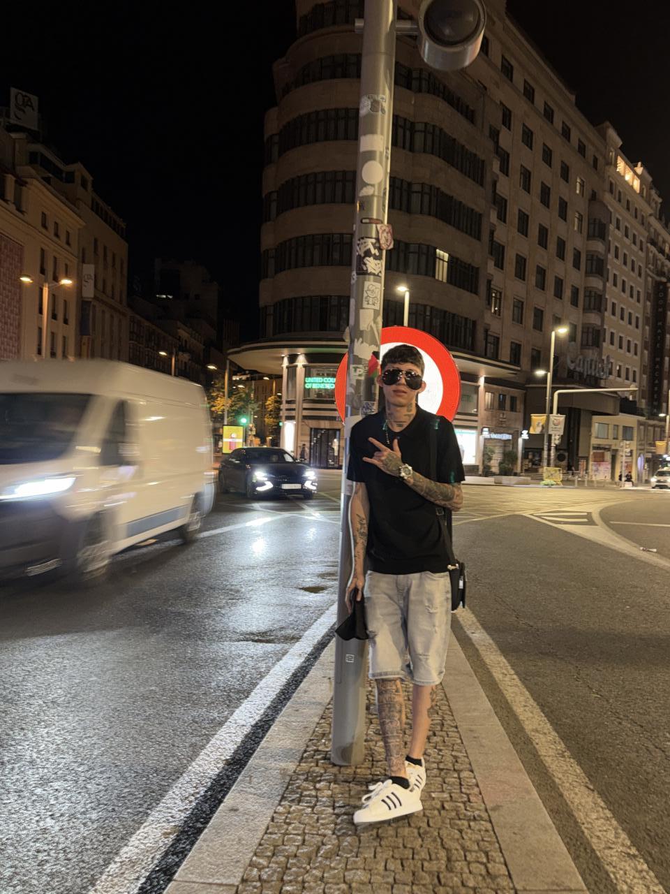 677404449: Chico busca chica en Asturias
