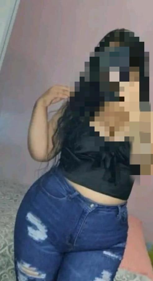 Chica busca chico en Granada: 