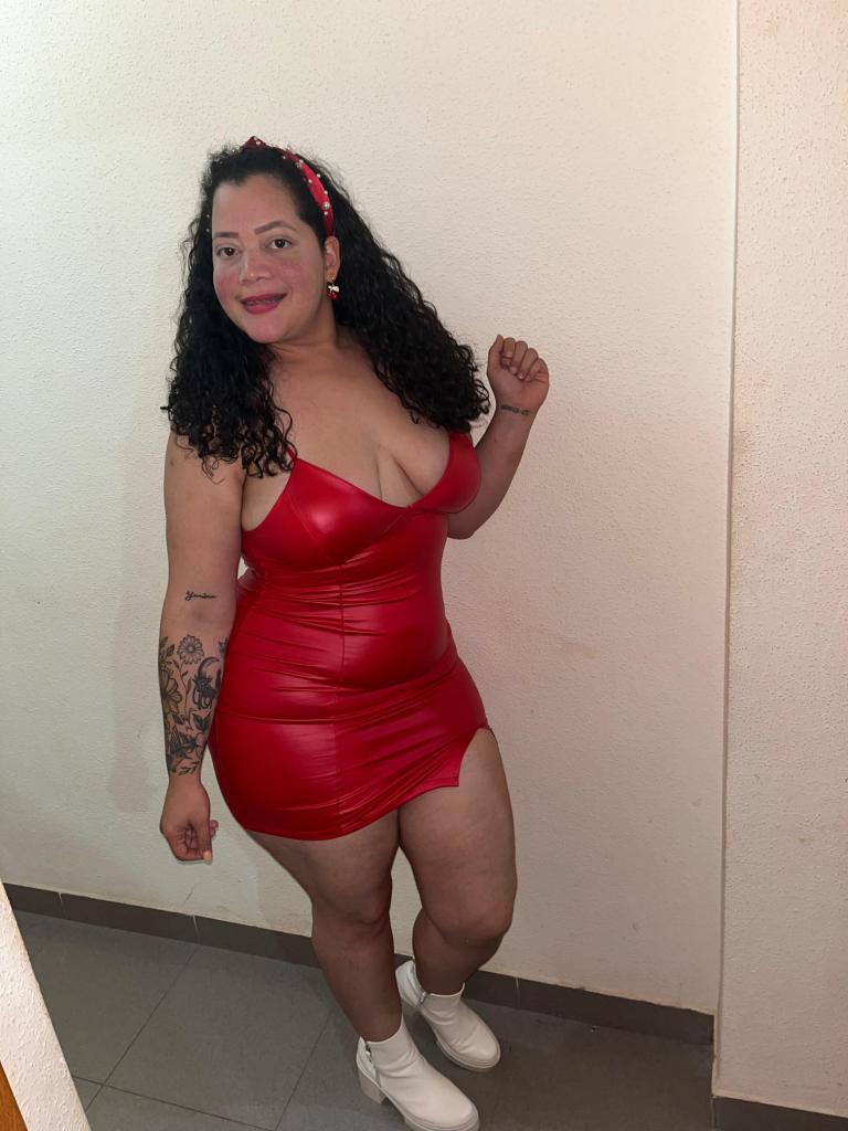 Chica busca chico en Almería: 