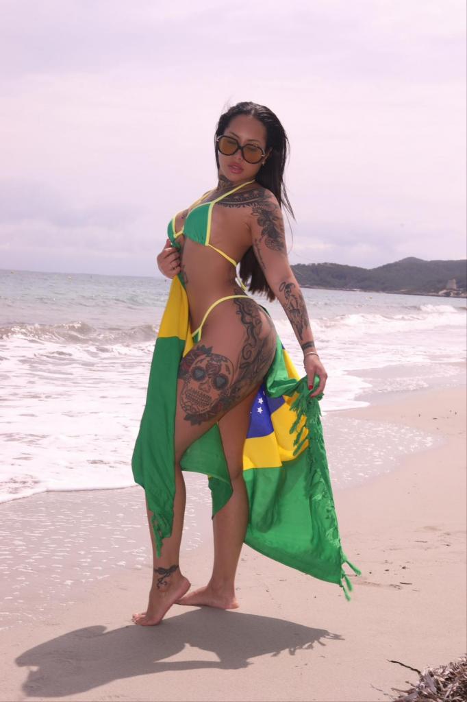 Chica busca chico en Mallorca: 