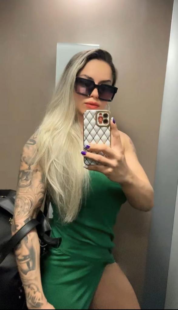 Chica busca chico en Tenerife: 