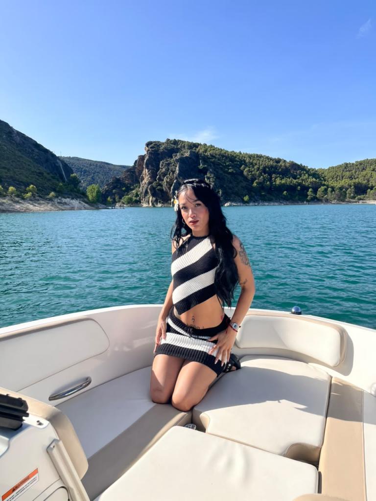613425891: Chica busca chico en Madrid