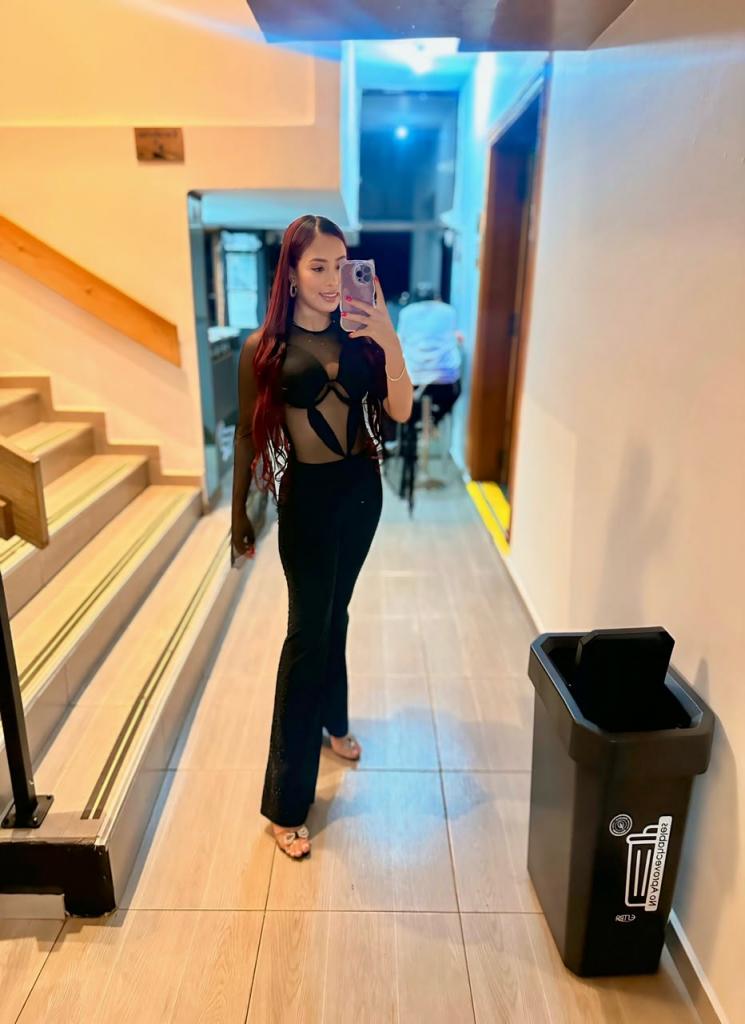 663092691: Chica busca chico en Mallorca