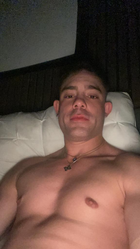 625463139: Chico busca chica en Madrid