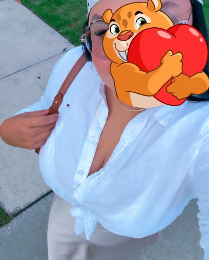 Chica busca chico en Almería: 