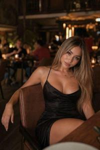 603166615: Chica busca chico en Ibiza