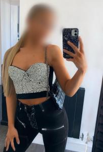 691390136: Chica busca chico en Madrid