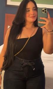 614531184: Chica busca chico en Sevilla