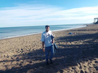 613872363: Chico busca chica en Málaga