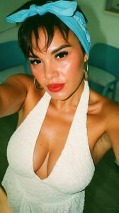 631387356: Chica busca chico en Mallorca