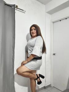 634010408: Chica busca chico en Madrid